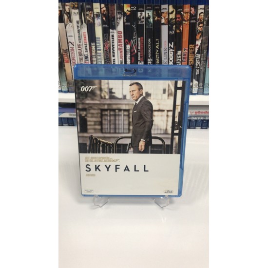 SKYFALL BLU RAY