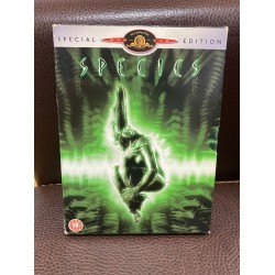 TEHLİKERLİ TÜR DVD 2 DİSK KARTON ÇEKETLİ
