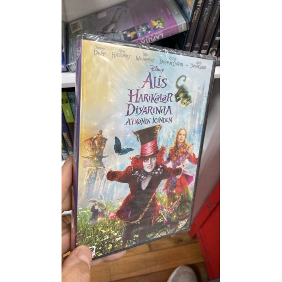 ALİS HARİKALAR DIYARINDA - AYNANIN İÇİNDEN DVD ALİS HARİKALAR DIYARINDA - AYNANIN İÇİNDEN DVD
