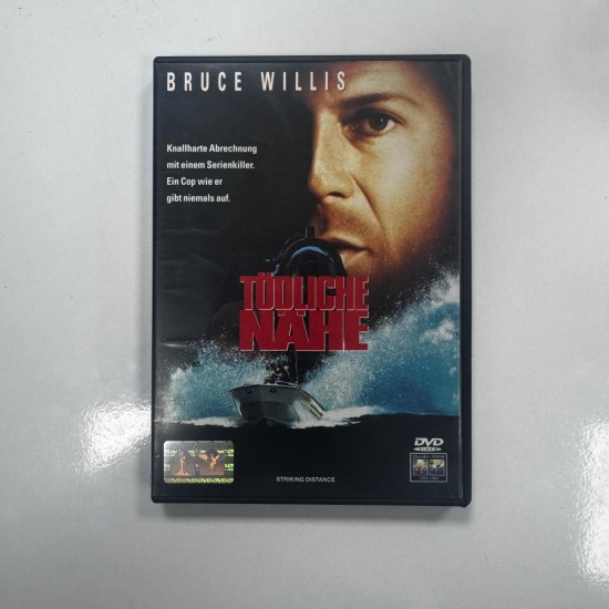 VURUS MESAFESI - STRIKING DISTANCE DVD VURUS MESAFESI - STRIKING DISTANCE DVD