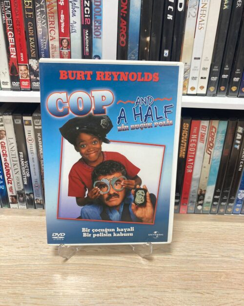 Bir Buçuk Polis DVD