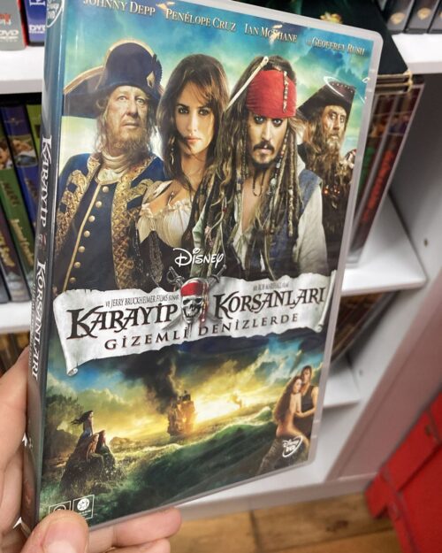 Karayip Korsanlari Gizemli Denizlerde DVD