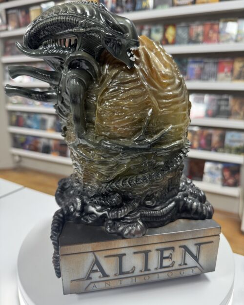 Alien Anthology Limited Collector’s Edition Blu Ray İlluminated Egg Statue